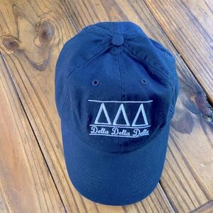 Tri-Delta Cap